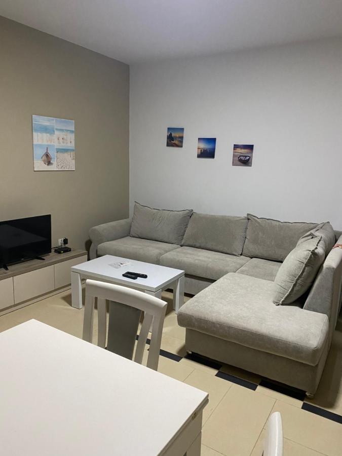 Jasmine Apartments Sarandë 外观 照片