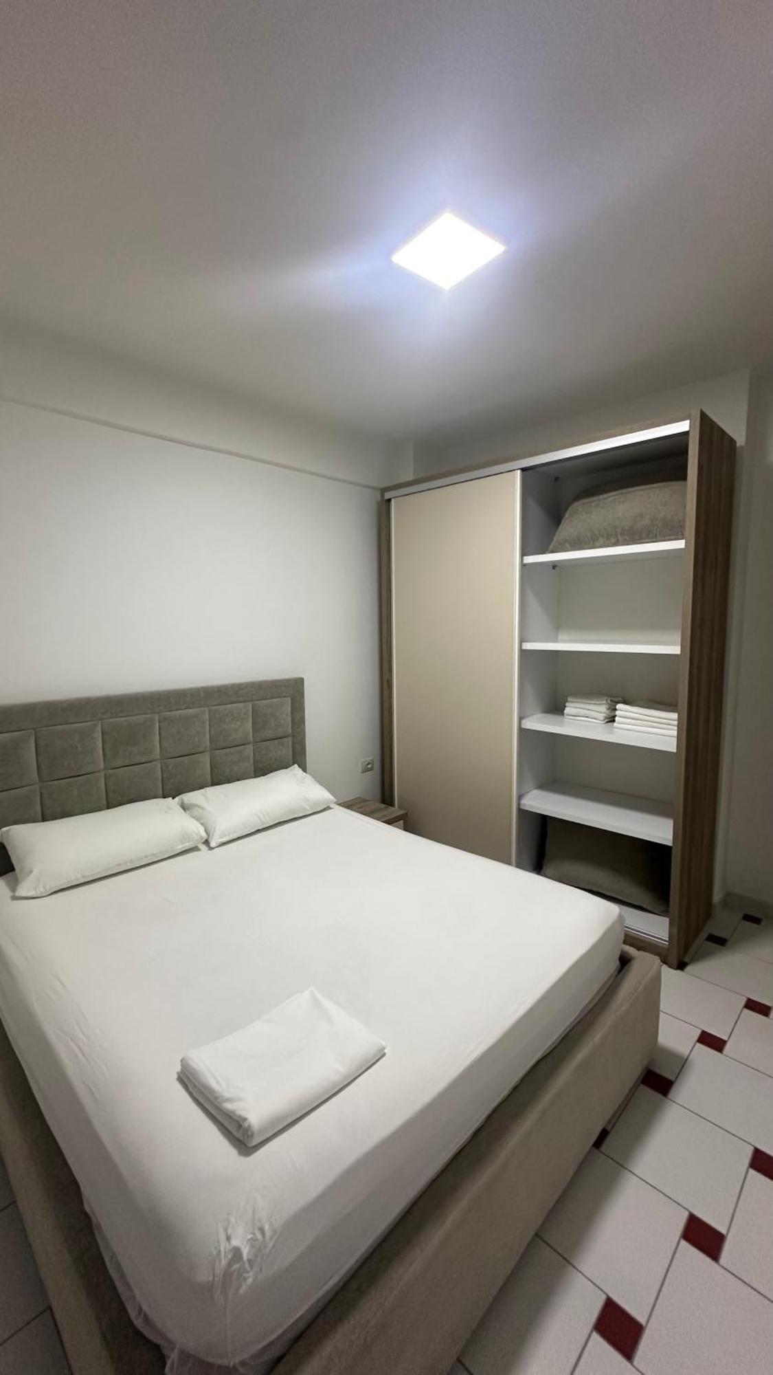 Jasmine Apartments Sarandë 外观 照片