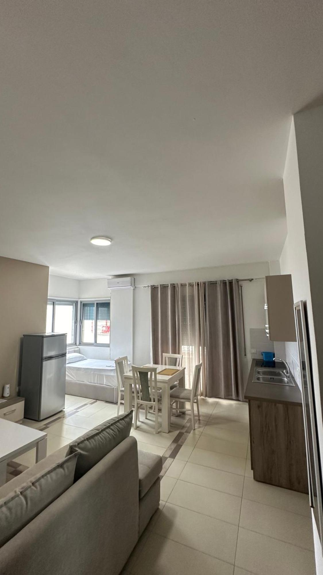 Jasmine Apartments Sarandë 外观 照片